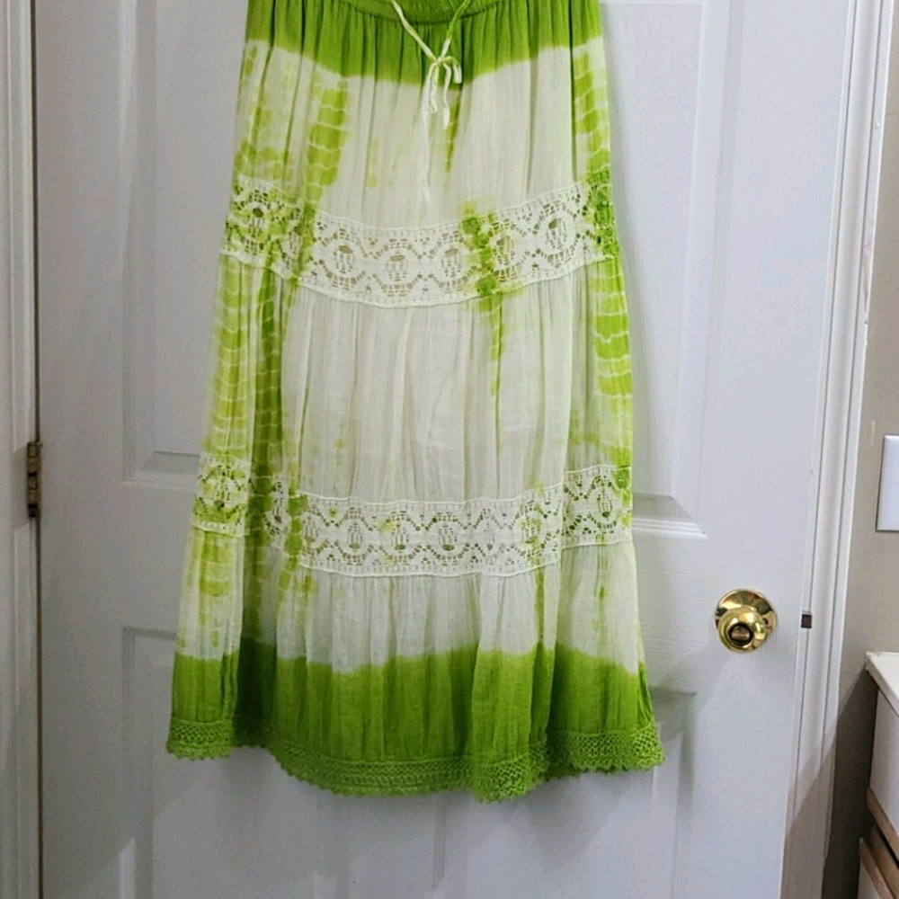 Beautiful tie die boho skirt (boutique)